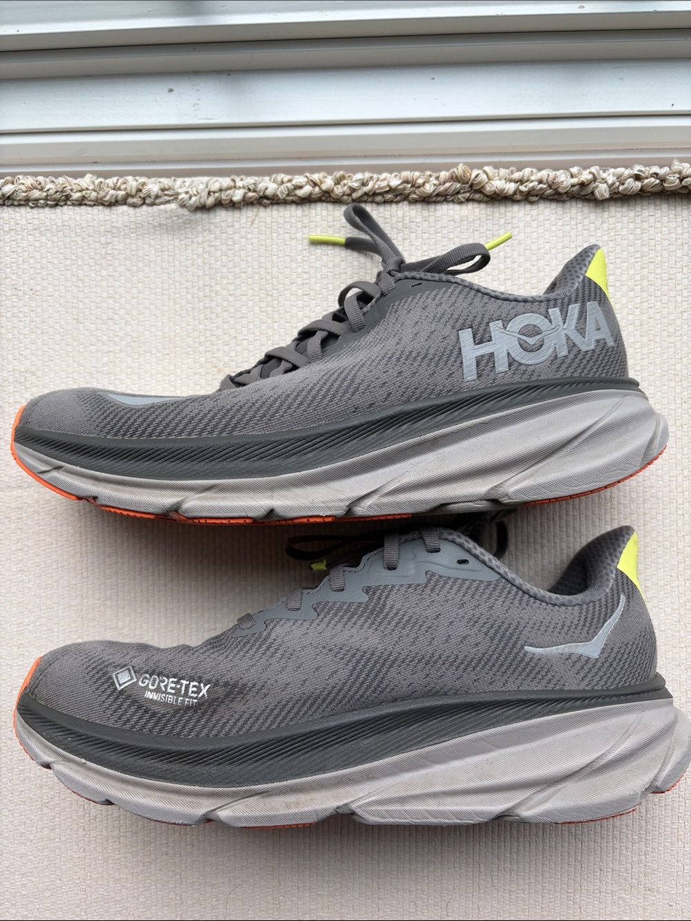 Hoka One One Men's Gray Running Shoes with Neon Lime Accents - Picture 4 of 8